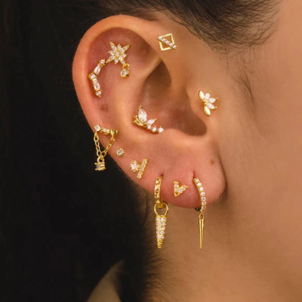 Luxe en modern design in het Belkis Tragus-piercing