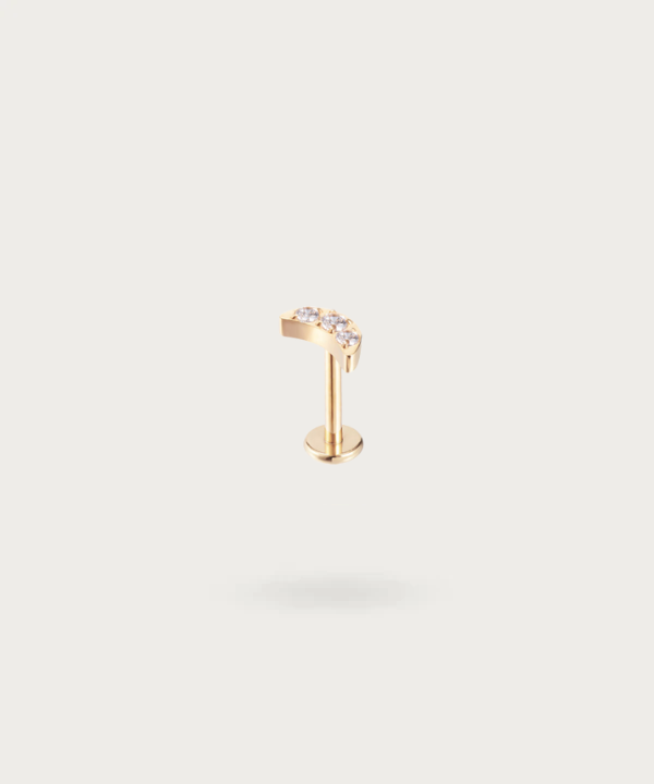 Mahala | Helix Maan Piercing