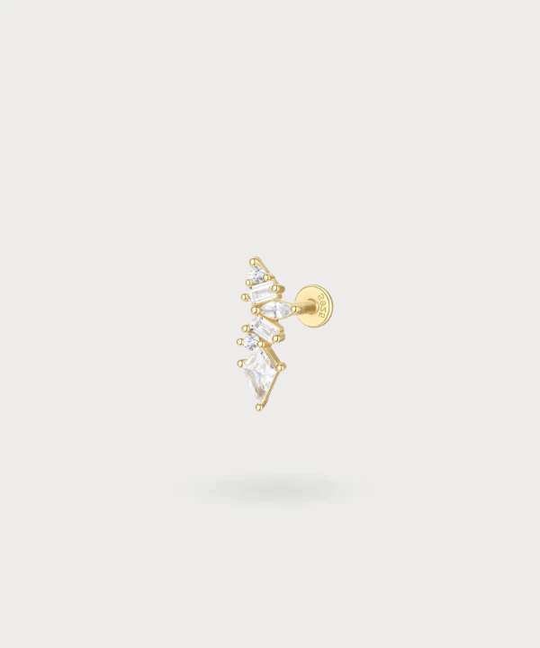 Haize oorlel piercing met een reeks van cascaderende zirconia, verkrijgbaar in goud of zilver