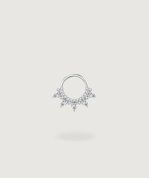 Zilveren Daith piercing ring Titanium met diamant gezet