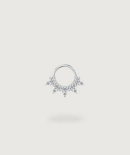 Zilveren Daith piercing ring Titanium met diamant gezet