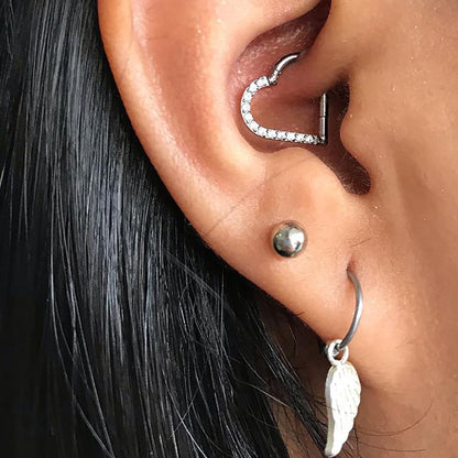 Hart Piercing Clicker Titanium Zirconia rechts vrouw